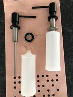 2 Zeepdispensers matzwart inbouw, Huis en Inrichting, Ophalen, Zo goed als nieuw, 25 tot 50 cm, Minder dan 100 cm