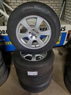 Winterbandenset Volvo XC60 van 2008 tot 2017, Auto-onderdelen, Banden en Velgen, Ophalen, Gebruikt, Banden en Velgen, 17 inch