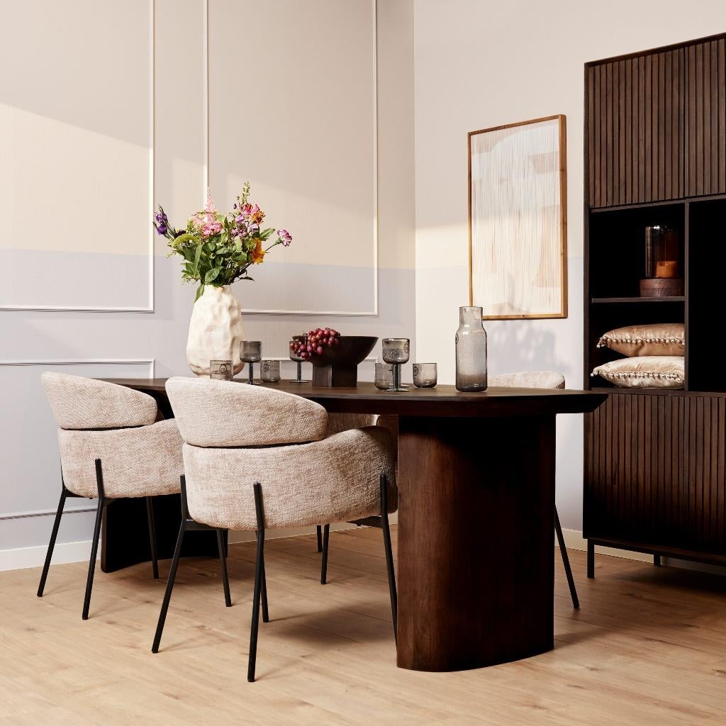 Eettafel Mare bruin | ovaal met halve ronde poten UNIEK, Huis en Inrichting, Tafels | Eettafels, Overige materialen, 100 tot 150 cm