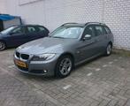 BMW 3-Serie 2.0 318i Touring 2010 Grijs, Zwart, Lichtsensor, Stationwagon, Handgeschakeld