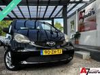 Toyota Aygo 1.0-12V Nieuwe APK, Voorwielaandrijving, Gebruikt, 4 stoelen, Handgeschakeld