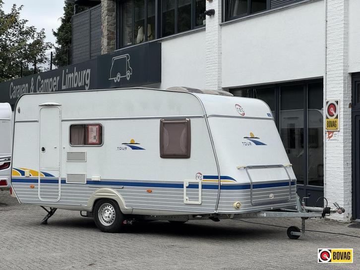 TEC Tour 445 TDF Incl. Voortent en Mover, Caravans en Kamperen, Caravans, tot en met 4, 750 - 1000 kg, Treinzit, T.E.C., Frans bed