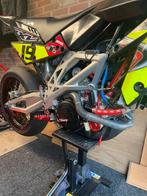 Aprilia SXV450 VDB Replica | Supermoto | Circuit, Fietsen en Brommers, Zo goed als nieuw, 5 versnellingen, Ophalen, 450 cc