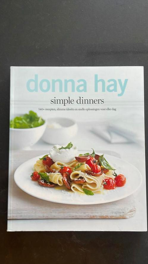 Donna Hay - Simple dinners, Boeken, Kookboeken, Zo goed als nieuw, Ophalen