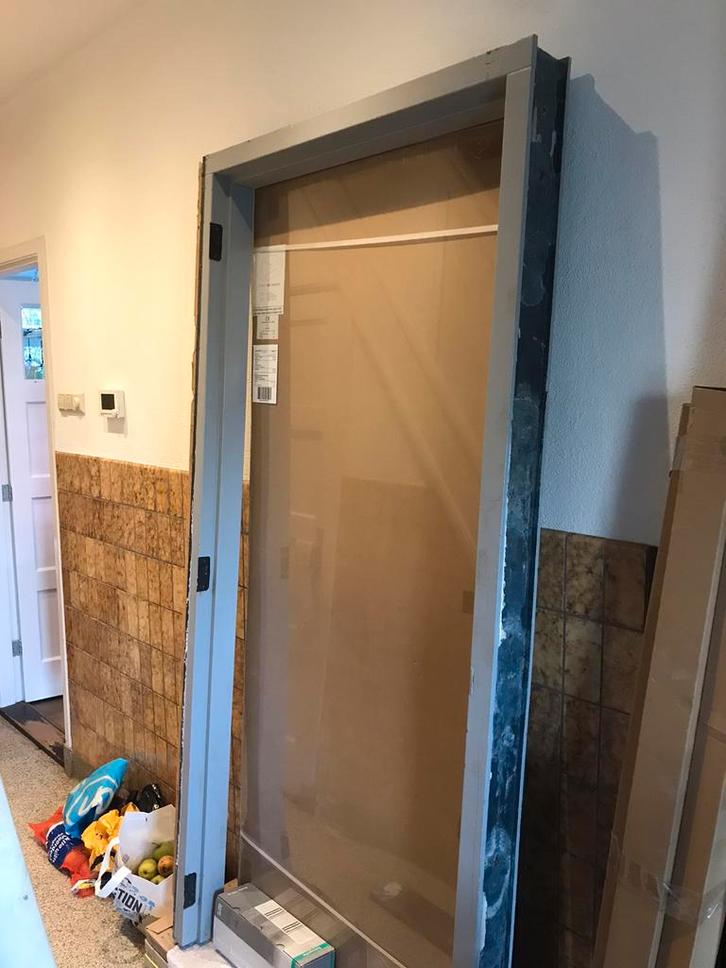 Hard houten kozijn met dorpel, Doe-het-zelf en Verbouw, Kozijnen en Schuifpuien, Gebruikt, Raamkozijn, Hout, 75 tot 150 cm, Ophalen