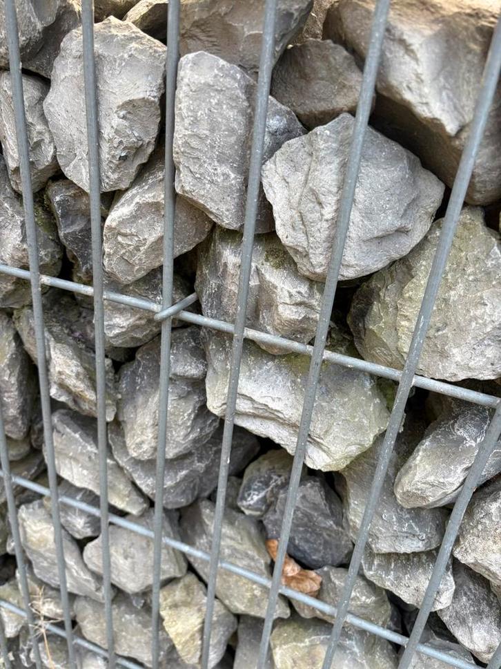 Ruim 4m3 (kuub) breuksteen grote maat, Tuin en Terras, Grind, Keien en Split, Gebruikt, Kei, Grijs, Basalt, Ophalen