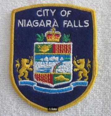 Embleem City of Niagara Falls afmeting 9,5 x 7,5 cm. beschikbaar voor biedingen