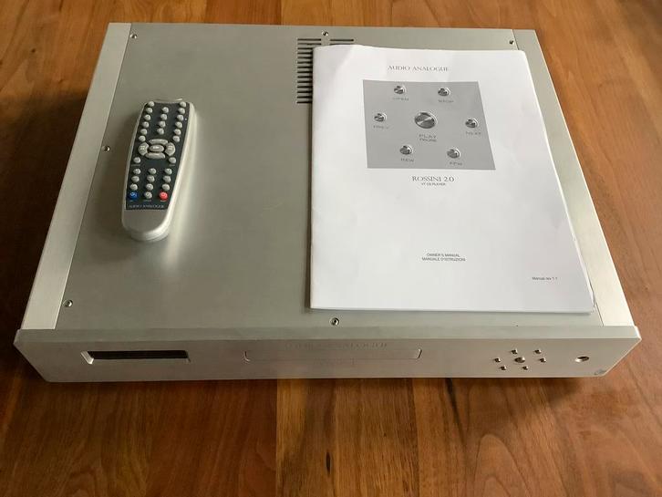 Audio analogue rossini CD speler met 2 buizen in eindtrap, Audio, Tv en Foto, Cd-spelers, Zo goed als nieuw, Overige merken, Ophalen of Verzenden
