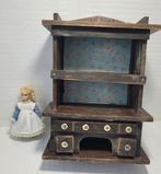 Opknappers: buffetkast en popje, Verzamelen, Poppenhuizen en Toebehoren, Ophalen of Verzenden, Gebruikt, Poppenhuis