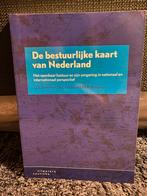 Bestuurlijke kaart van Nederland - Studieboek, Boeken, Ophalen, Zo goed als nieuw