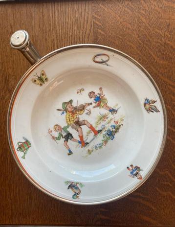 Vintage Kinderbord met Muzikant beschikbaar voor biedingen