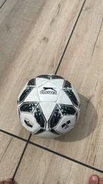 Slazenger bal, Sport en Fitness, Voetbal, Ophalen of Verzenden