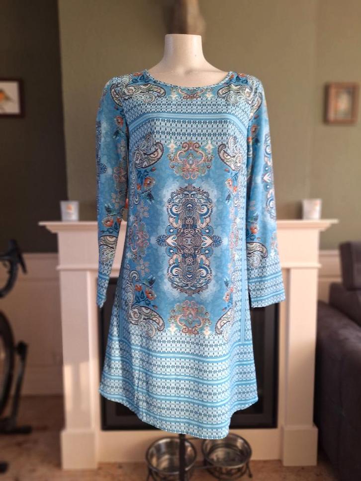 Exquiss's lichtblauw chique paisley jurk S / M 38 gratis ver, Kleding | Dames, Jurken, Zo goed als nieuw, Maat 38/40 (M), Blauw