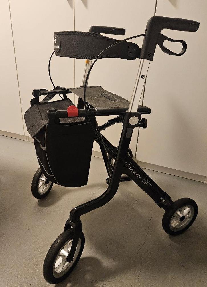 Rollator Rehasense Streamer CF, lichtgewicht, Diversen, Rollators, Zo goed als nieuw, Lichtgewicht, Opvouwbaar, Ophalen