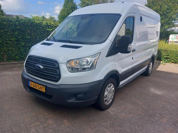 Ford Transit Trend 125pk L2H2 2014 Wit wurth inrichting, Auto's, Bestelauto's, Bedrijf, ABS, Airbags, Airconditioning, Bluetooth
