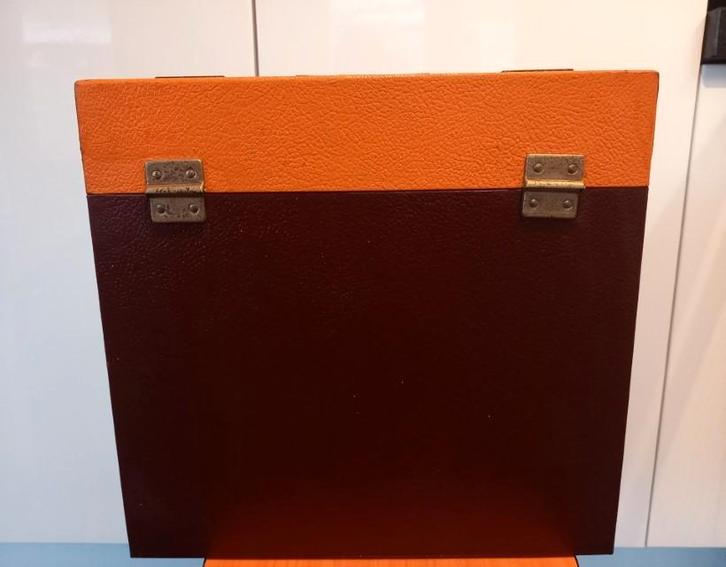 * Vintage hardcase lp platenkoffer bruin oranje (0) *, Muziek en Instrumenten, Behuizingen en Koffers, Gebruikt, Overige instrumenten