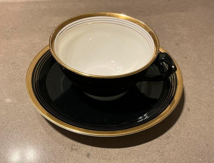 Theeservies Societe Cermique Maastricht met goud Rouwservies, Antiek en Kunst, Antiek | Servies compleet, Ophalen of Verzenden