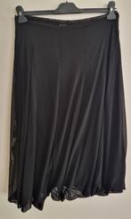 Zwarte feestelijke rok, 2 lagen, maat 44, Kleding | Dames, Rokken, Zwart, Maat 42/44 (L), Ophalen of Verzenden, Zo goed als nieuw
