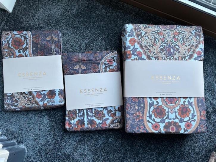 Essenza Dekbedovertrek 260, Huis en Inrichting, Slaapkamer | Beddengoed, Nieuw, Dekbedovertrek, Tweepersoons, Blauw, Ophalen of Verzenden