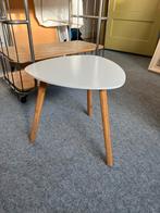 Leuk klein bijzet tafeltje, Huis en Inrichting, Tafels | Bijzettafels, Ophalen, Minder dan 45 cm, Minder dan 55 cm, Zo goed als nieuw