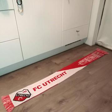 FC Utrecht sjaal met de domtoren beschikbaar voor biedingen