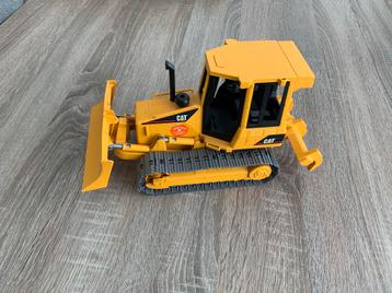 Brunder Caterpillar bulldozer beschikbaar voor biedingen