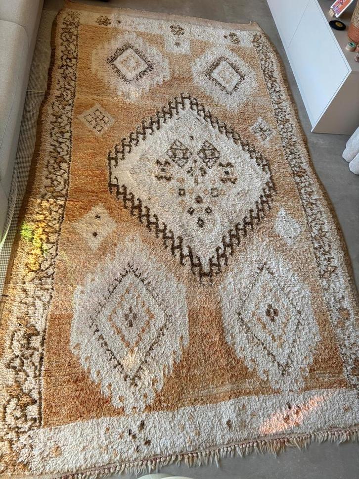 Berber Beni Mguild handgeknoopt vloerkleed uit Marokko, Huis en Inrichting, Stoffering | Tapijten en Kleden, Zo goed als nieuw