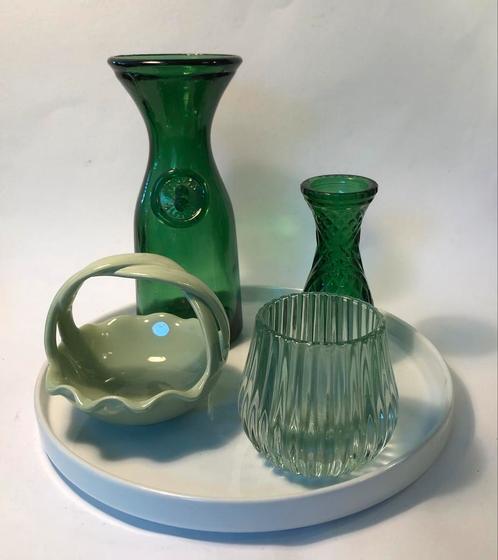 Leuke set van o.a. groene vaasjes en een waxinelichthouder, Huis en Inrichting, Woonaccessoires | Vazen, Minder dan 50 cm, Aardewerk of Porselein