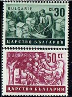 Bulgarije 1947 Imker Bijen Fruit plukken Pl., Ophalen of Verzenden, Bulgarije, Postfris