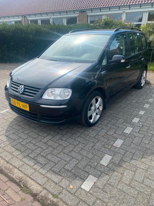 Volkswagen Touran 1.6 85KW 2004 Zwart, Auto's, Volkswagen, Particulier, Touran, ABS, Airbags, Airconditioning, Bluetooth, Centrale vergrendeling