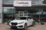 BMW 1-Serie (f40) 116i High Executive 109pk Aut | Stoelverwa, 65 €/maand, Stof, Gebruikt, Met garantie (alle)