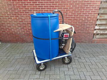 Mobiele Dieseltank met Piusi dieselpomp en filter beschikbaar voor biedingen