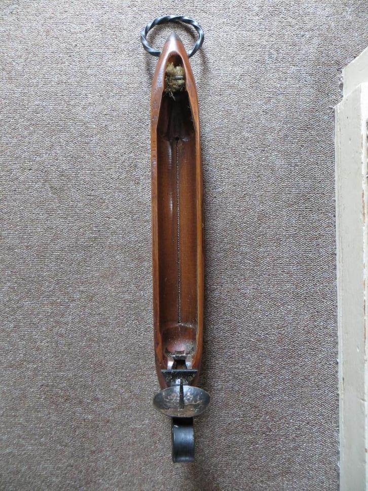 Kandelaar gemaakt van oude schietspoel. Voor aan de muur, Huis en Inrichting, Woonaccessoires | Kandelaars en Kaarsen, Gebruikt