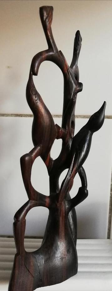 Houtsnijwerk. Indonesië. Coromandel. 18 cm.  beschikbaar voor biedingen