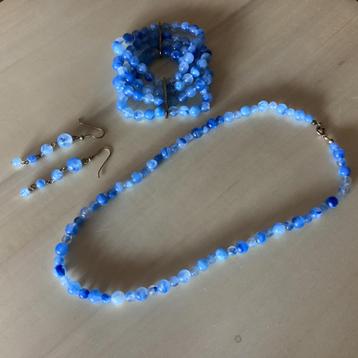 Ketting armband oorbellen blauw jaren70 beschikbaar voor biedingen