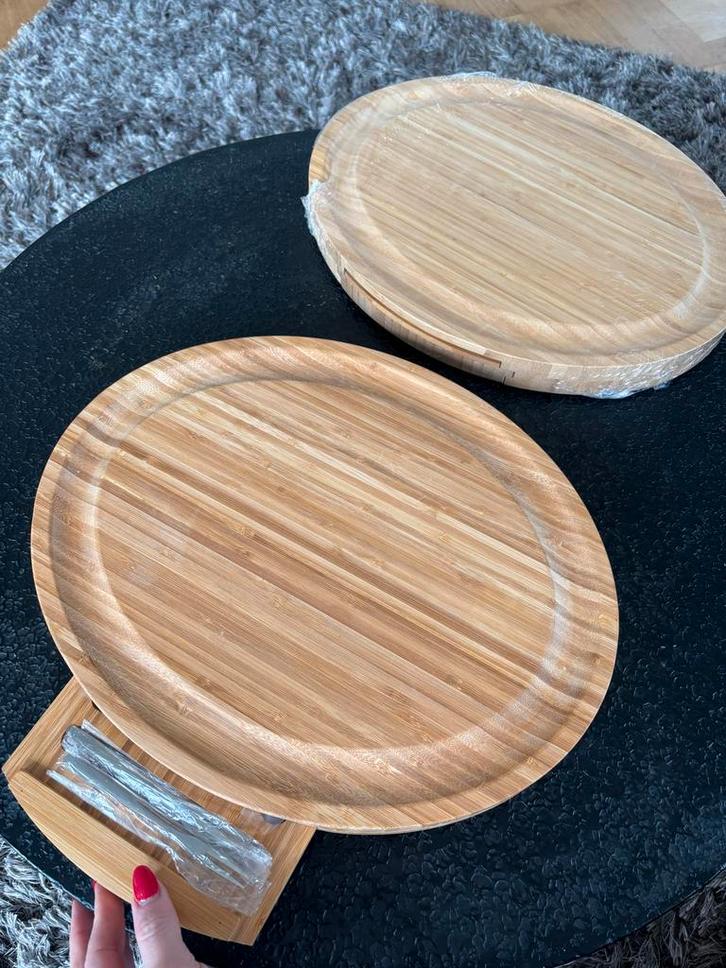 Nieuwe Houten Kaasplank met lade Messenset - Cadeauset, Huis en Inrichting, Keuken | Bestek, Nieuw, Bestekset, Hout, Ophalen of Verzenden
