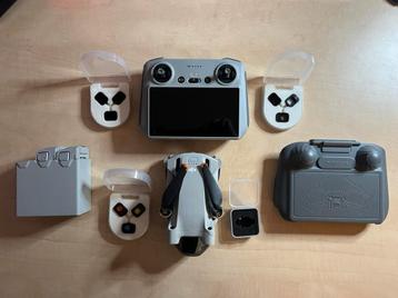 DJI Mini 3 Pro - FlyMore Combo- Smart Controller & ND Filter beschikbaar voor biedingen