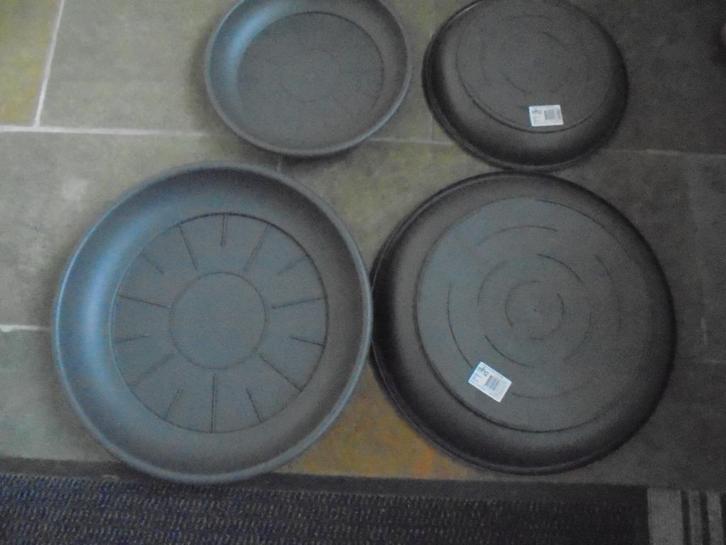 schotels bloempotten, Tuin en Terras, Bloempotten, Nieuw, Kunststof, Binnen, Balkon, Tuin, Minder dan 40 cm, 25 tot 40 cm, Rond