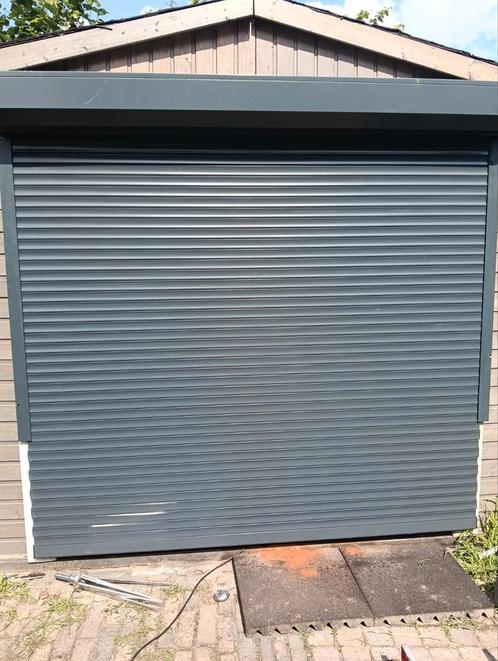 rolluik 210 bij 180 elektrisch nieuw, Doe-het-zelf en Verbouw, Rolluiken, Nieuw, 200 cm of meer, Wit, Ophalen of Verzenden