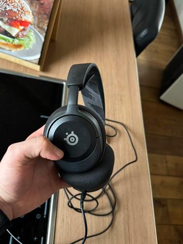 Steel series gaming headset beschikbaar voor biedingen