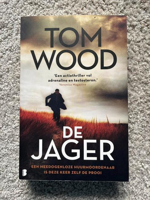 Tom Wood - De jager, Boeken, Thrillers, Zo goed als nieuw, Nederland, Ophalen of Verzenden
