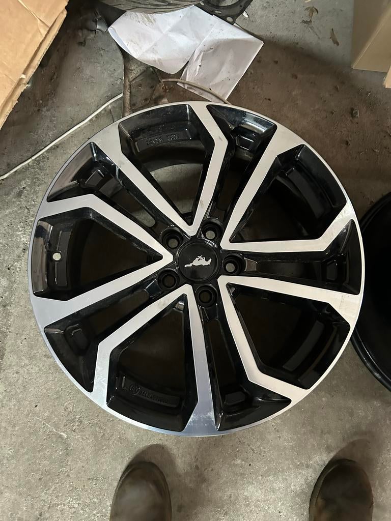Gebruikte Velg - Mustang mach e - 18 inch, Auto-onderdelen, Ophalen of Verzenden, Gebruikt, Ford