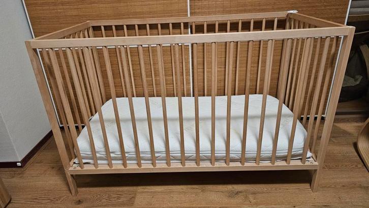 Ledikant Sniglar incl ABZ matras koudschuim HR30, Kinderen en Baby's, Babywiegjes en Ledikanten, Gebruikt, Ledikant, Ophalen