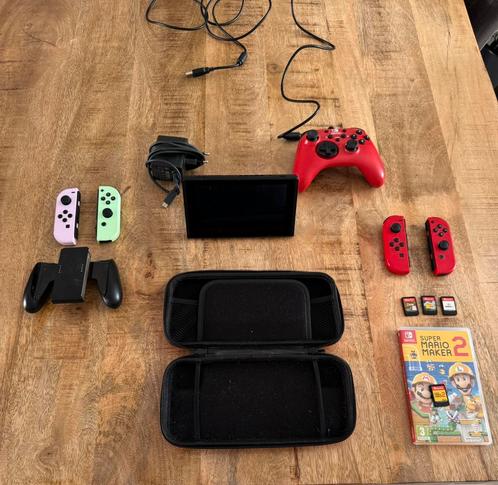 Nintendo Switch V2 inclusief extra Joy-Cons + Pro Controller, Spelcomputers en Games, Spelcomputers | Nintendo Switch, Zo goed als nieuw