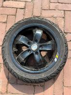 Voorwiel (velg en band) voor Vespa 300 motor scooter, Ophalen, Zo goed als nieuw