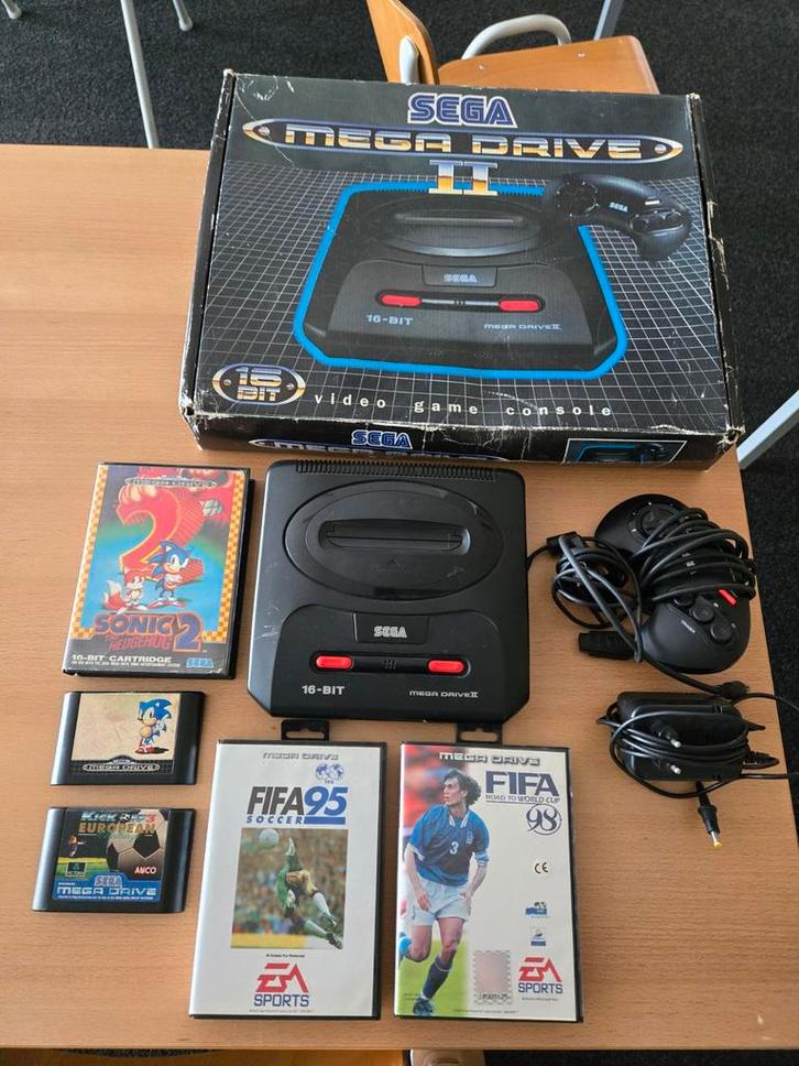 sega Mega Drive, Spelcomputers en Games, Spelcomputers | Sega, Gebruikt, Mega Drive, Met 1 controller, Met games, Ophalen