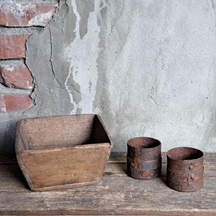 Oud brocante Chinees houten bakje stoer metalen potje Etage3, Huis en Inrichting, Woonaccessoires | Overige, Gebruikt, Ophalen of Verzenden