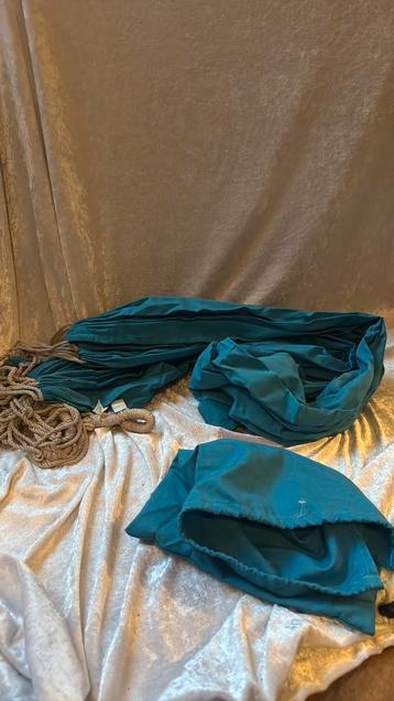 Hangmat in oobergzak beschikbaar voor biedingen