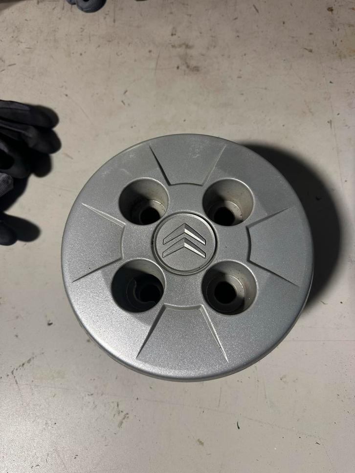 4 Citroën Nemo Naafkappen / Wieldoppen, Auto diversen, Wieldoppen, Gebruikt, Ophalen of Verzenden