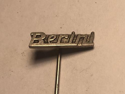 Metalen BERINI Bromfietsmerk Speld (Metaalkleur)., Verzamelen, Speldjes, Pins en Buttons, Zo goed als nieuw, Speldje of Pin, Transport